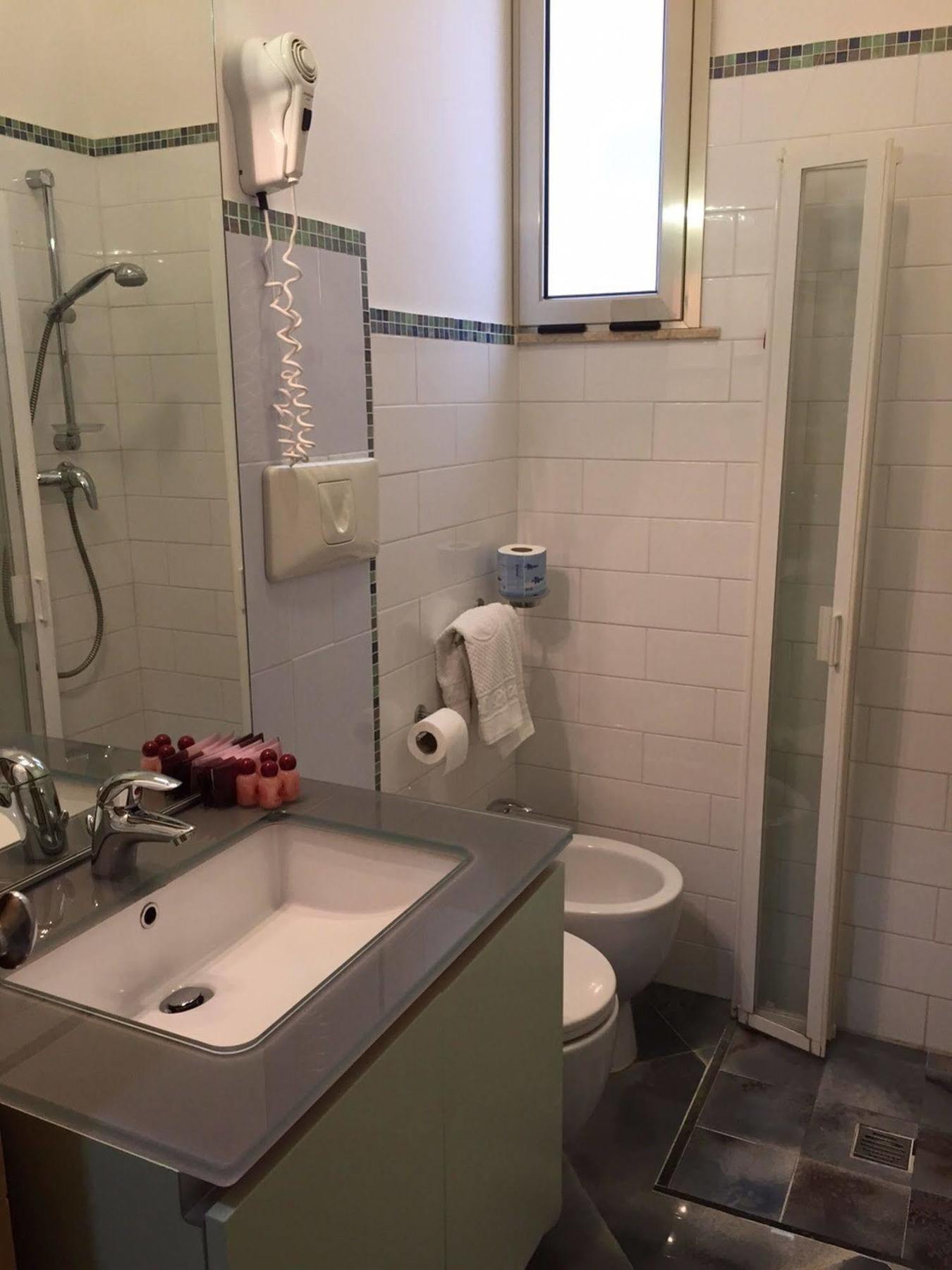 Piccadilly Restaurant And Hotel Santa Maria al Bagno